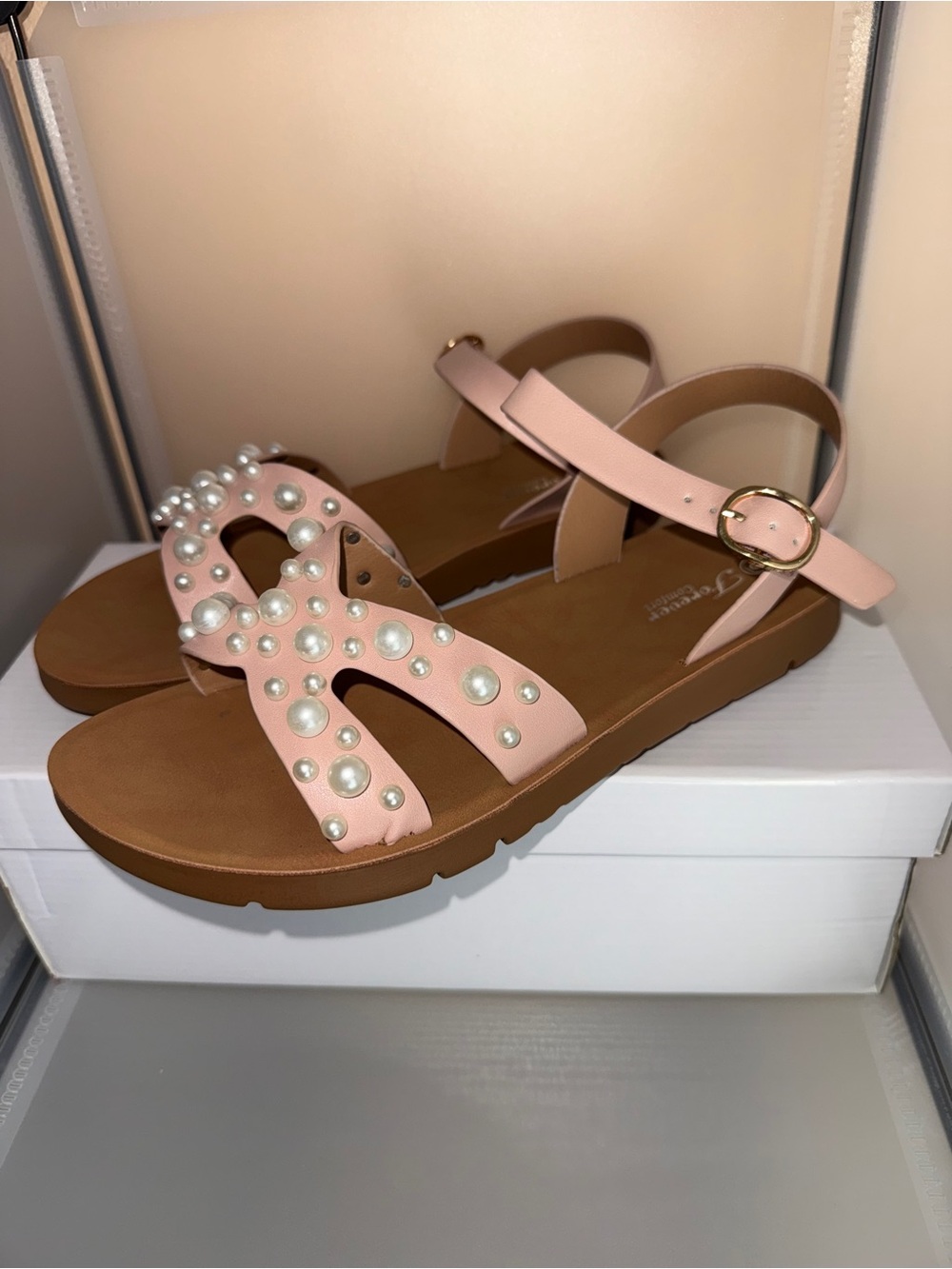Forever Comfort Pink Pearl Embellished Ankle-Strap Flat Sandals Size 6